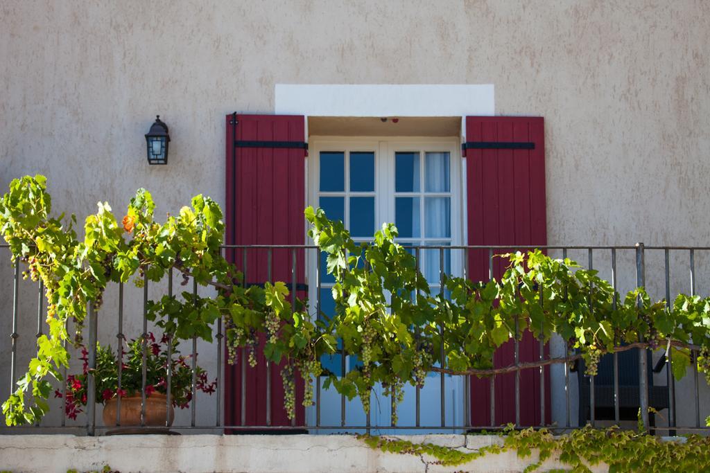 Hotellerie Du Domaine De Cabasse Seguret Exterior photo